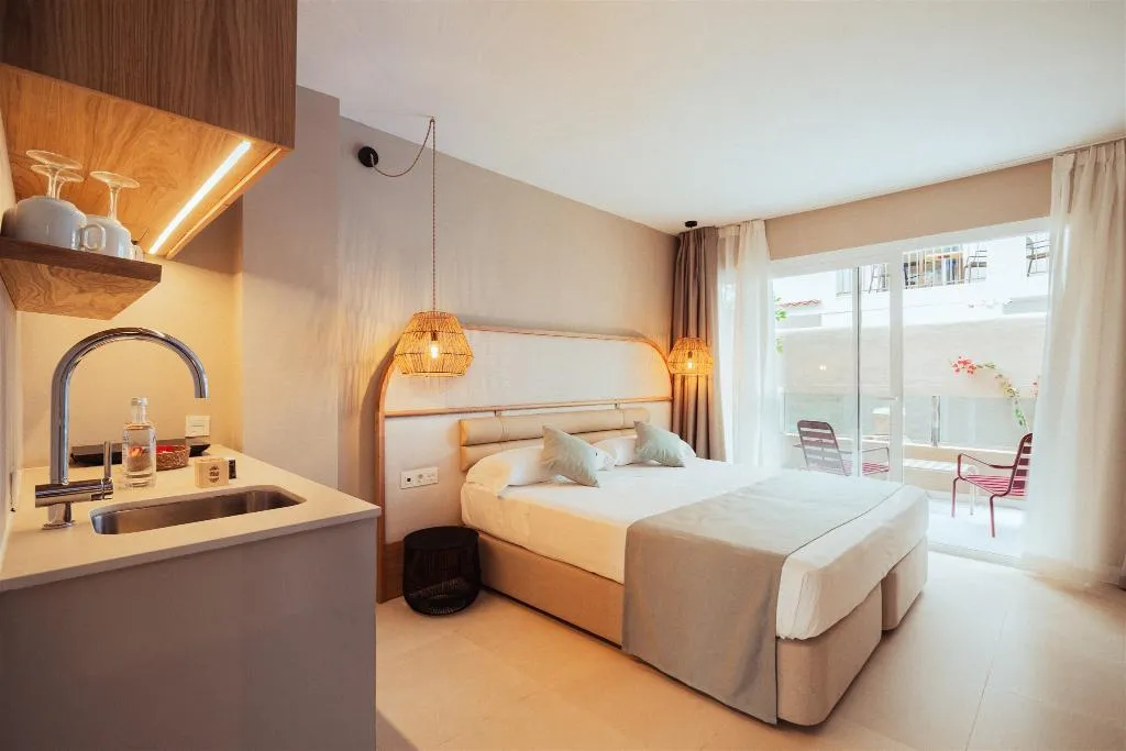 STUDIO STANDARD Room, AMA Ibiza Beachfront Suites, Ibiza