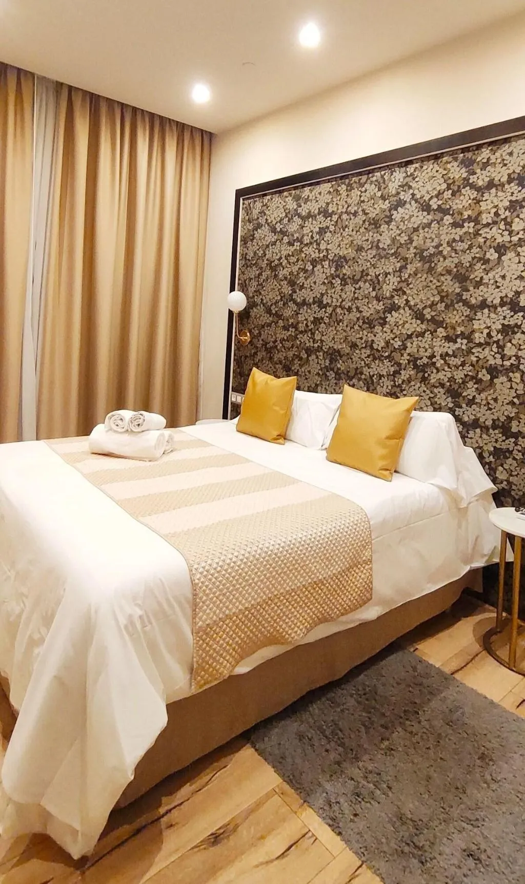 Room, Casa Balmes, Barcelona