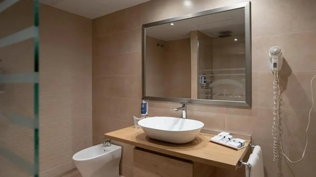 JUNIOR SUITE SIDE SEA VIEW Room, MS Aguamarina Costal del Sol, Costa Del Sol