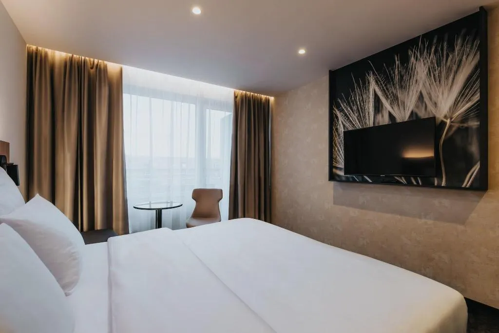 Double or Twin BASIC Room, Orea Congress Hotel Brno, Prague