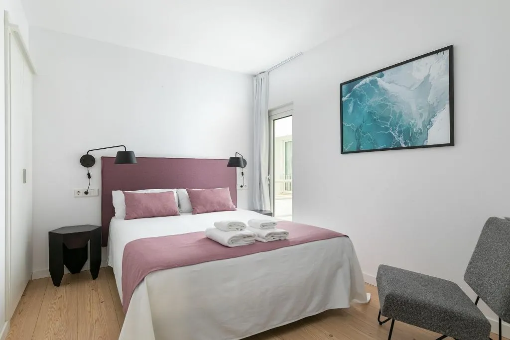 APARTMENT THREE BEDROOMS Room, Holiday Rentals Los Salados, Seville