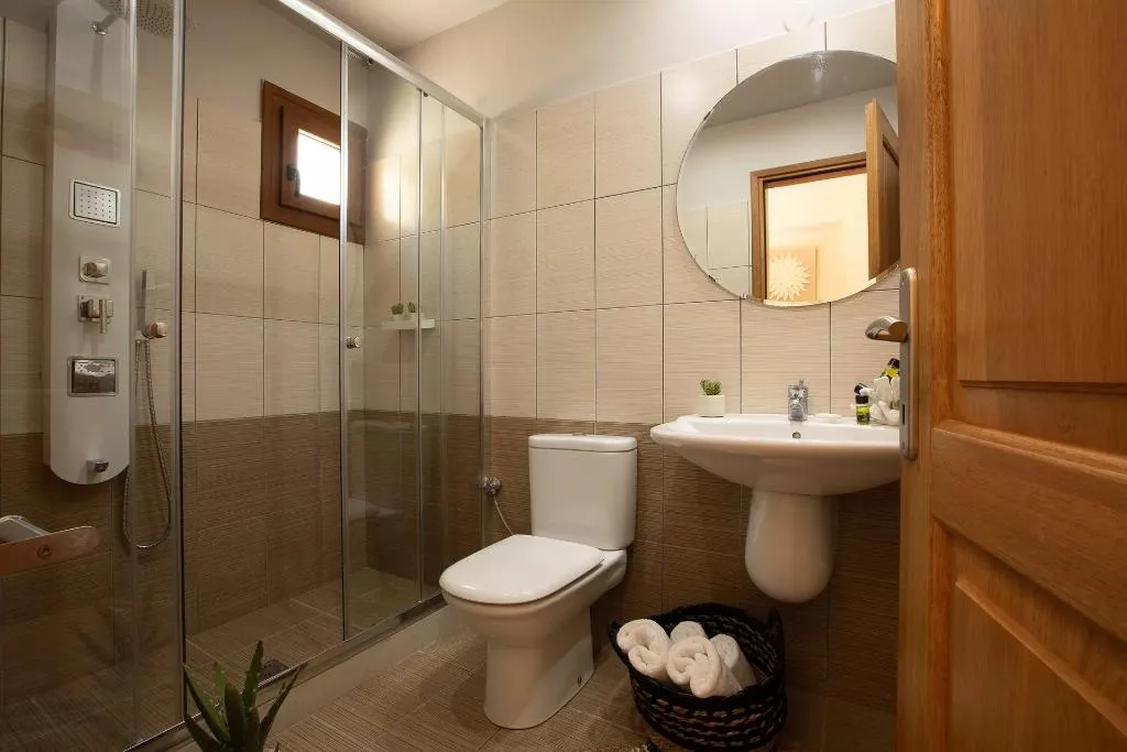 Double or Twin SUPERIOR Room, Skiathos Avaton Hotel, Skiathos
