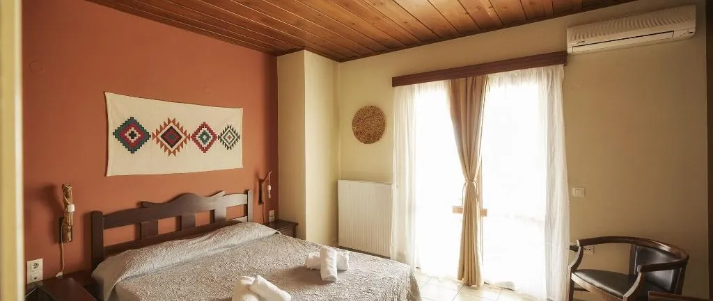 Room, Earino, Crete