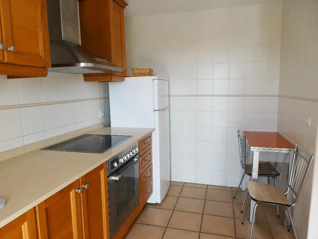 APARTMENT CAPACITY 6 TWO BEDROOMS Room, Apartamentos Font Nova 3000, Valencia