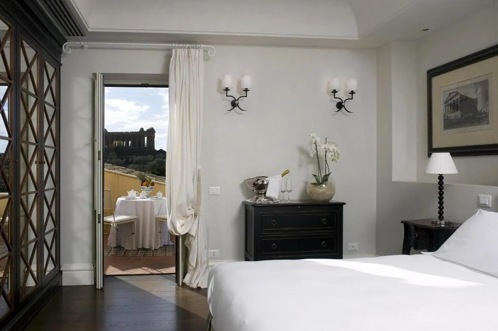 SUITE Presidential Room, Villa Athena, Catania