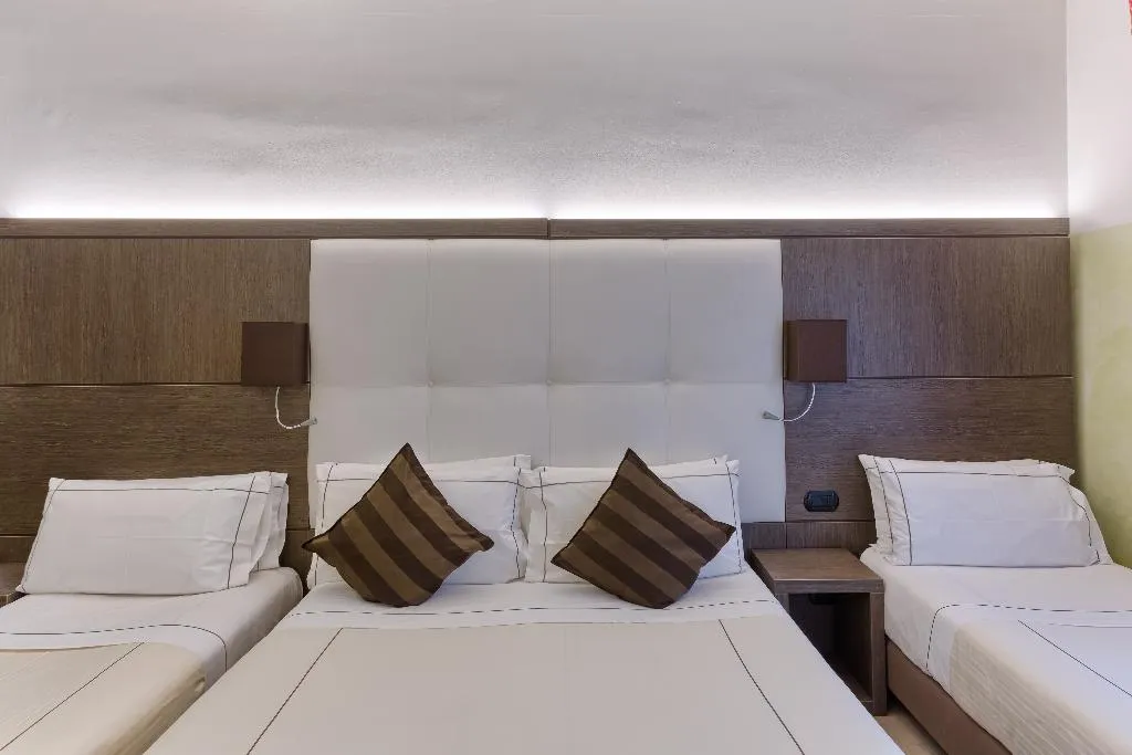 QUADRUPLE STANDARD Room, Agape Hotel AA Hotels, Milan