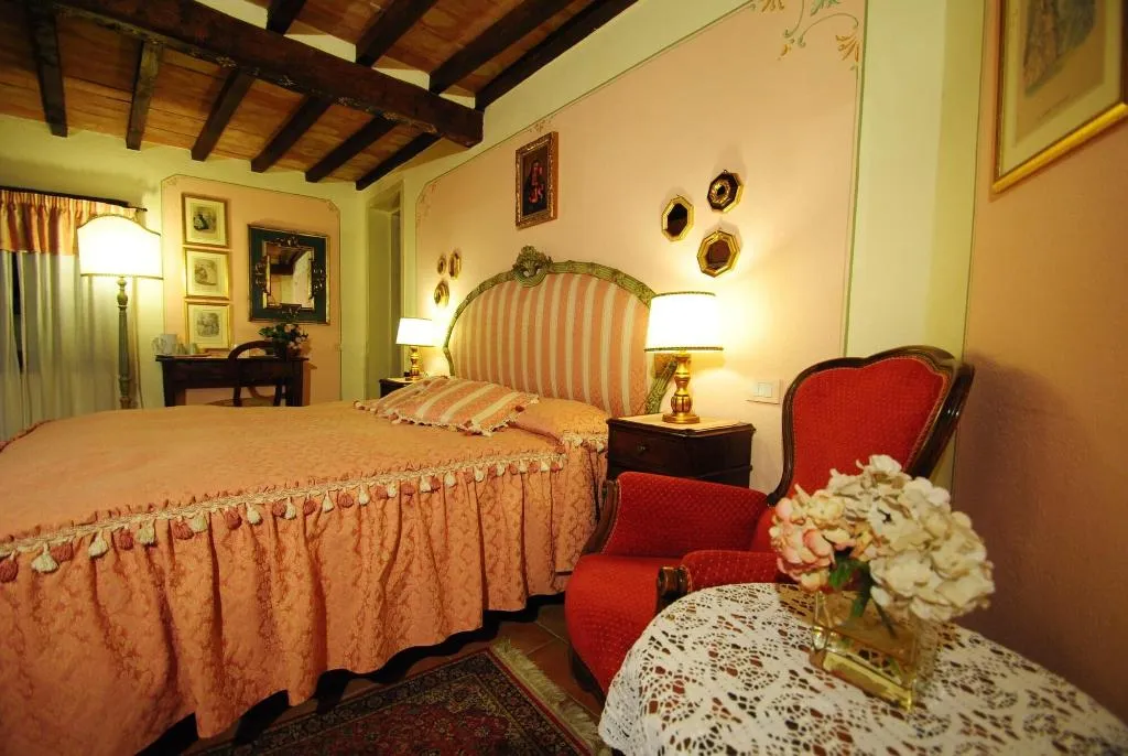 Room, Albergo Torre Sangiovanni, Perugia