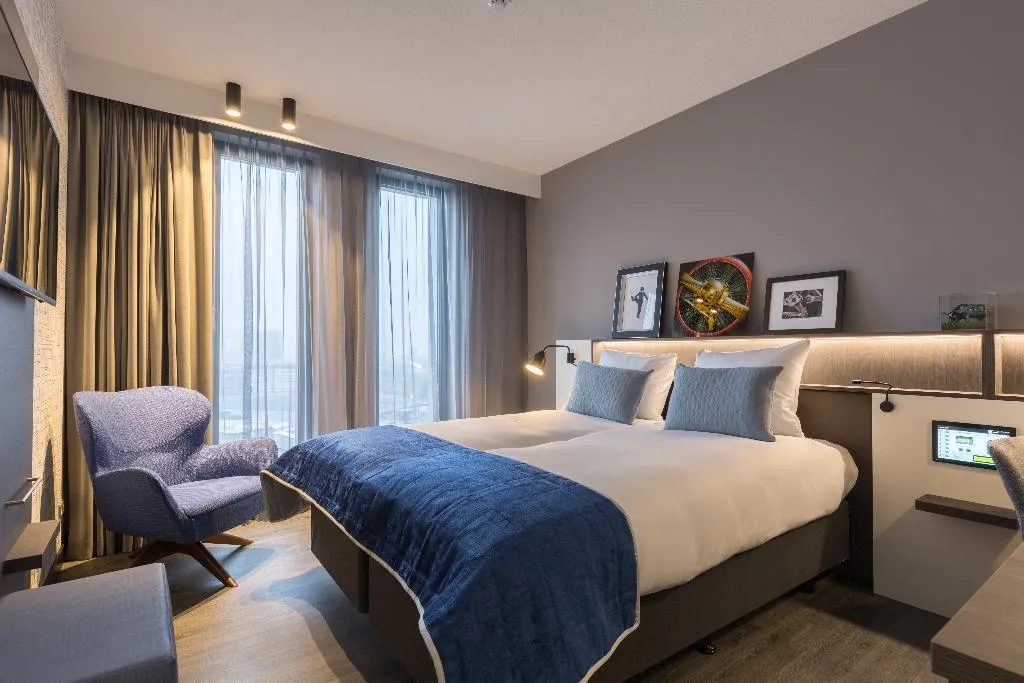 DOUBLE CITY VIEW Room, Postillion Hotel Amsterdam, Amsterdam