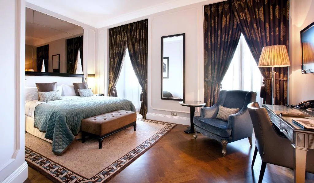 DOUBLE PREMIUM WITH VIEWS Room, InterContinental Porto Palacio das Cardosas, Porto
