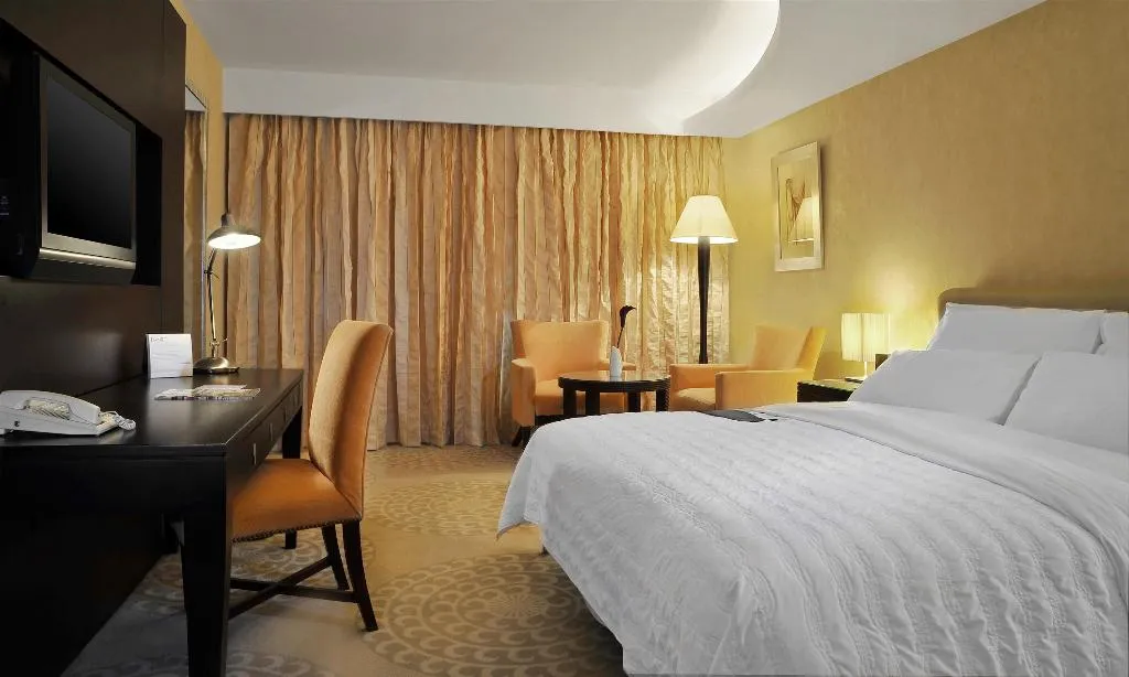 DOUBLE CLASSIC CITY VIEW Room, Le Meridien Pyramids, Cairo