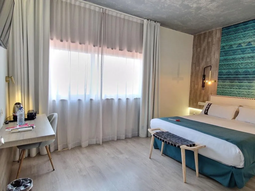 SUITE QUEEN SIZE BED Room, Casual Inca Porto, Porto