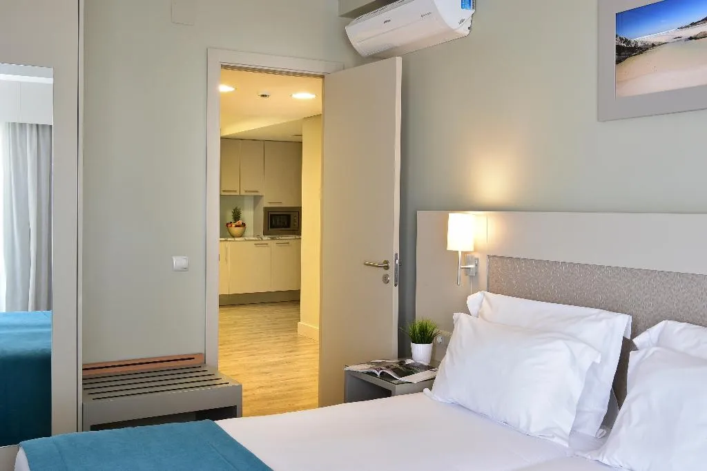 APARTMENT PREMIUM TWO BEDROOMS Room, Aqualuz Lagos by The Editory, Algarve