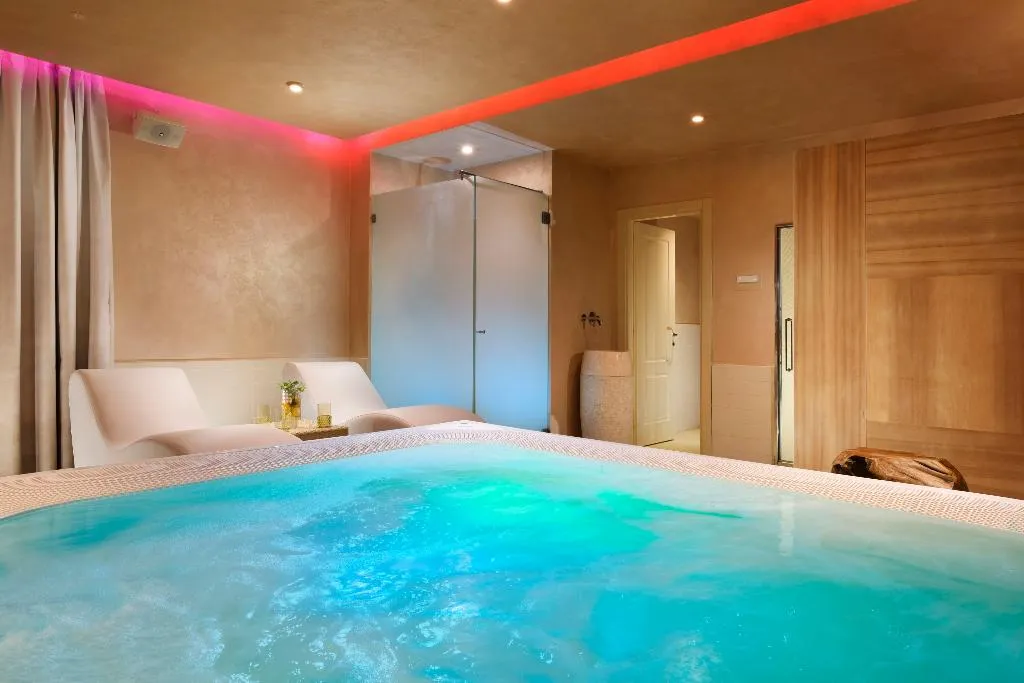 Sports and Entertainment, Leon's Place Hotel, Rome