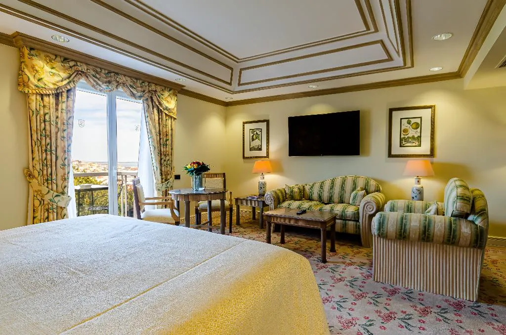 Double or Twin DELUXE Room, Olissippo Lapa Palace, Lisbon