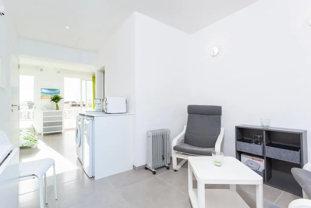 STUDIO STANDARD Room, Yourhouse Monges, Majorca