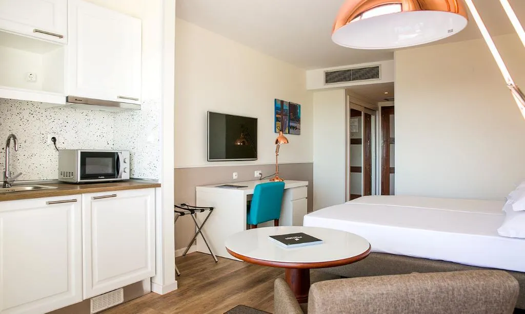 Double or Twin DELUXE Room, Pestana Cascais Ocean and Conference Aparthotel, Lisbon