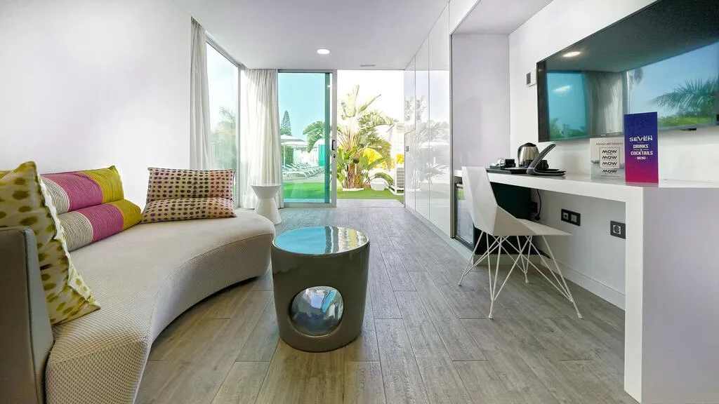 VILLA CAPACITY 3 Room, Seven Hotel & Wellness-Gay Men Only, Gran Canaria
