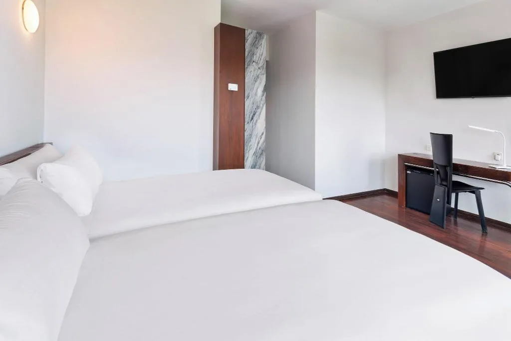 Room, B&B Hotel e Apartamentos Felgueiras, Porto