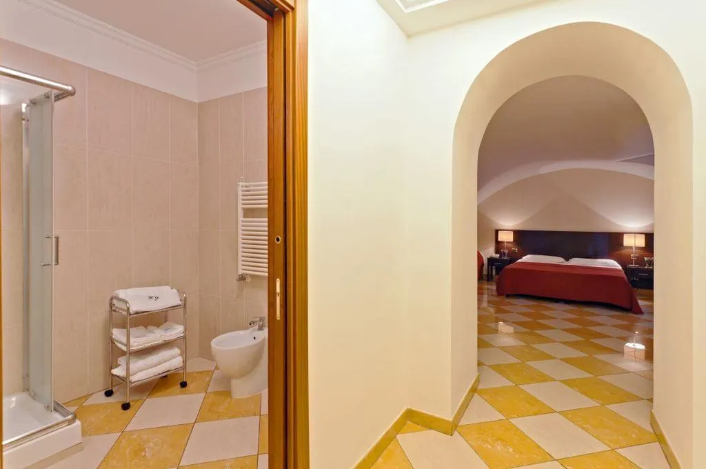 General view, Albergo del Golfo, Naples