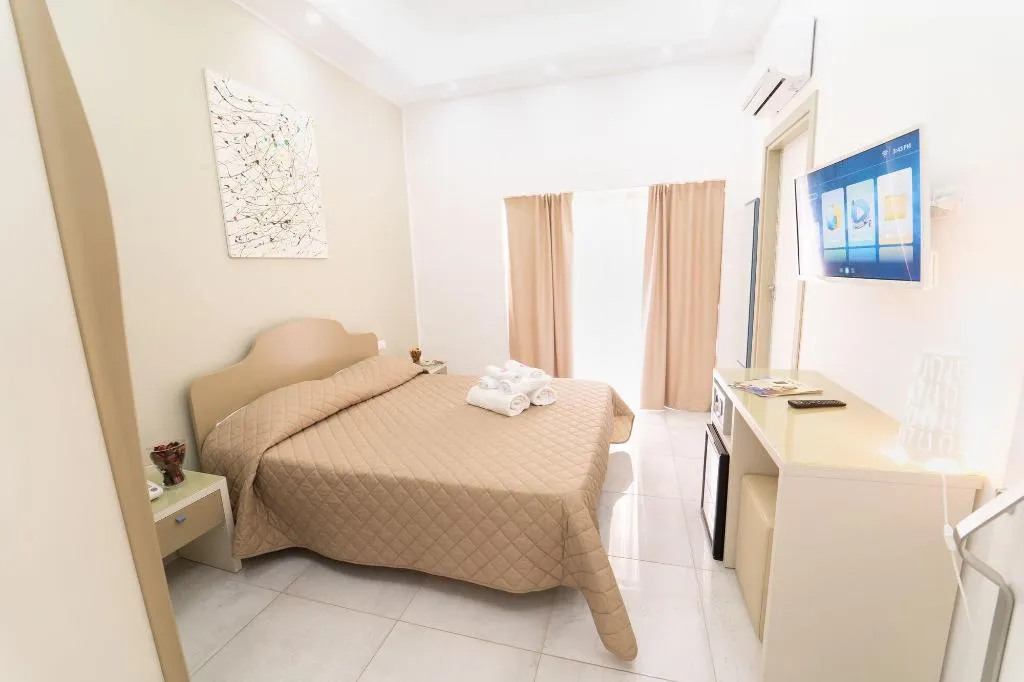 Room, Royal Art House H Duomo (Albergo diffuso), Naples