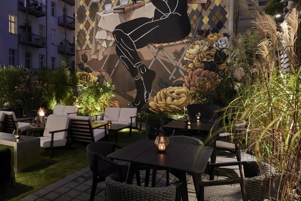 Terrace, Sir Savigny Hotel, Berlin