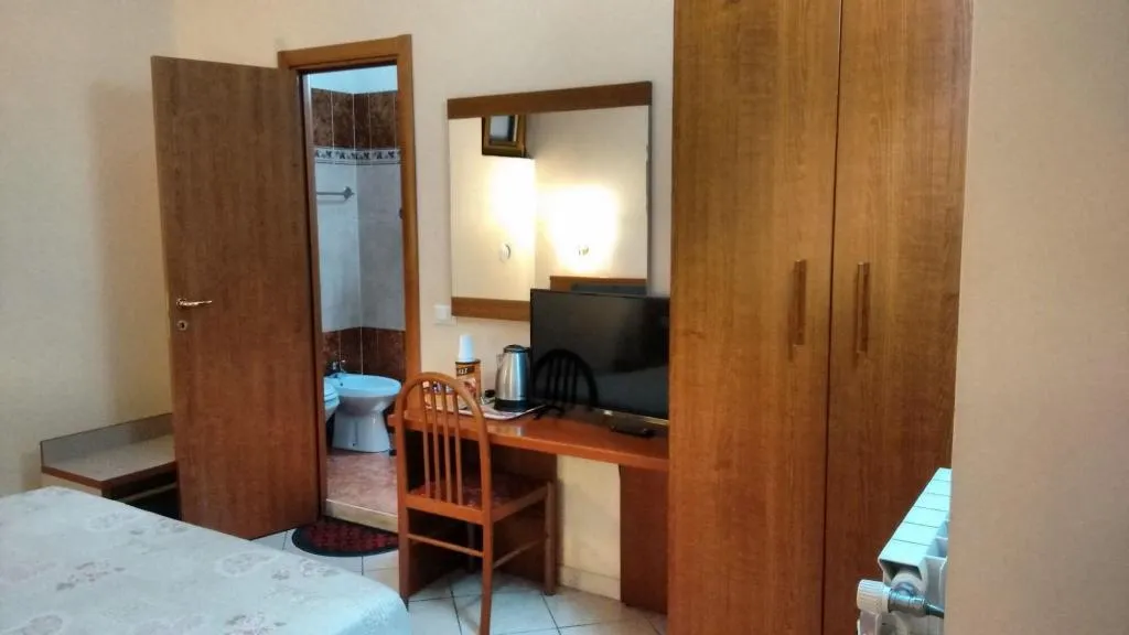 Room, A Casa Di Mei, Naples
