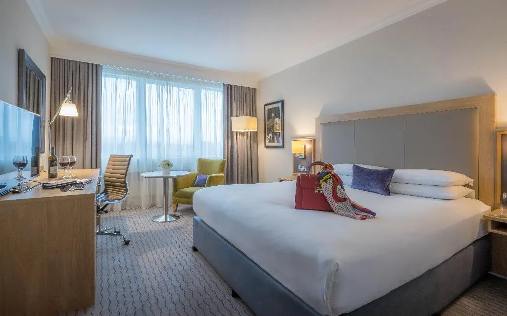 SINGLE STANDARD Room, Clayton Hotel Burlington Road, Dublin