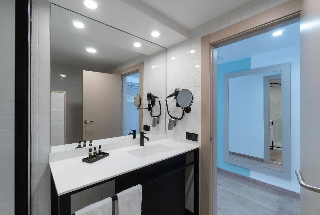 Double or Twin CLUB SEA VIEW Room, Medplaya Pez Espada, Costa Del Sol