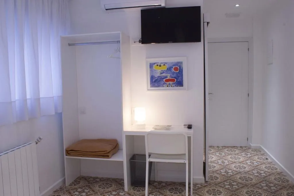 Room, Hostal Nova, Barcelona