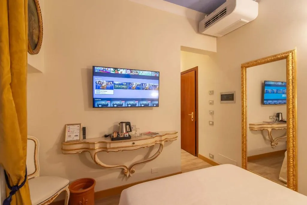 SINGLE STANDARD Room, Porta Faenza, Florence