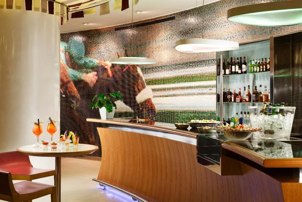Lobby, Unahotels Varese, Milan