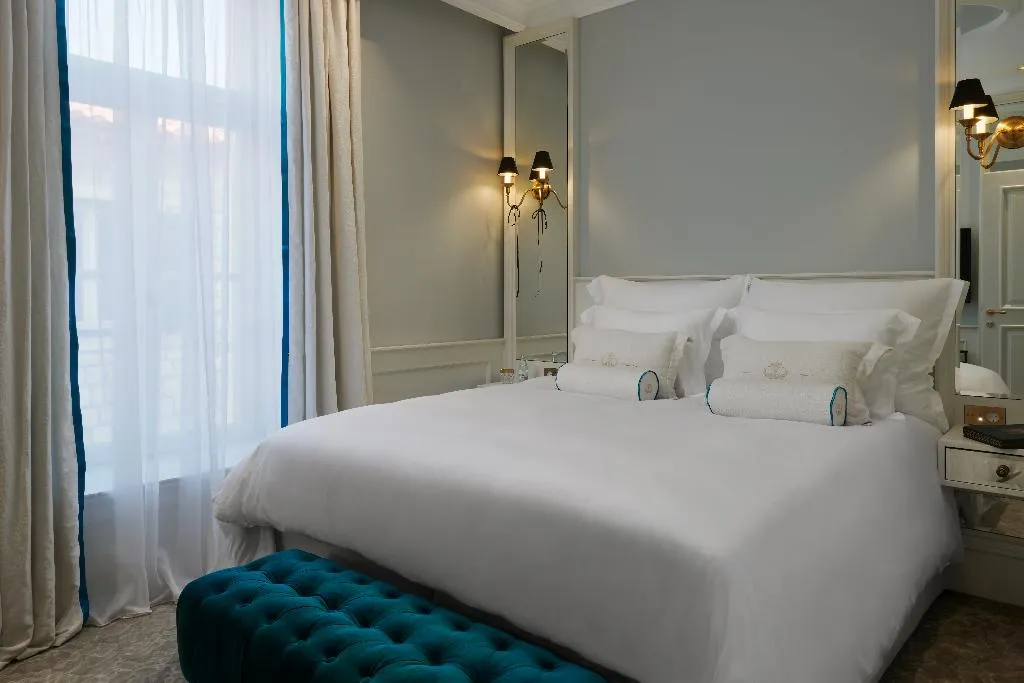SUITE DELUXE Room, Palace Elisabeth Hvar Hotel, Split