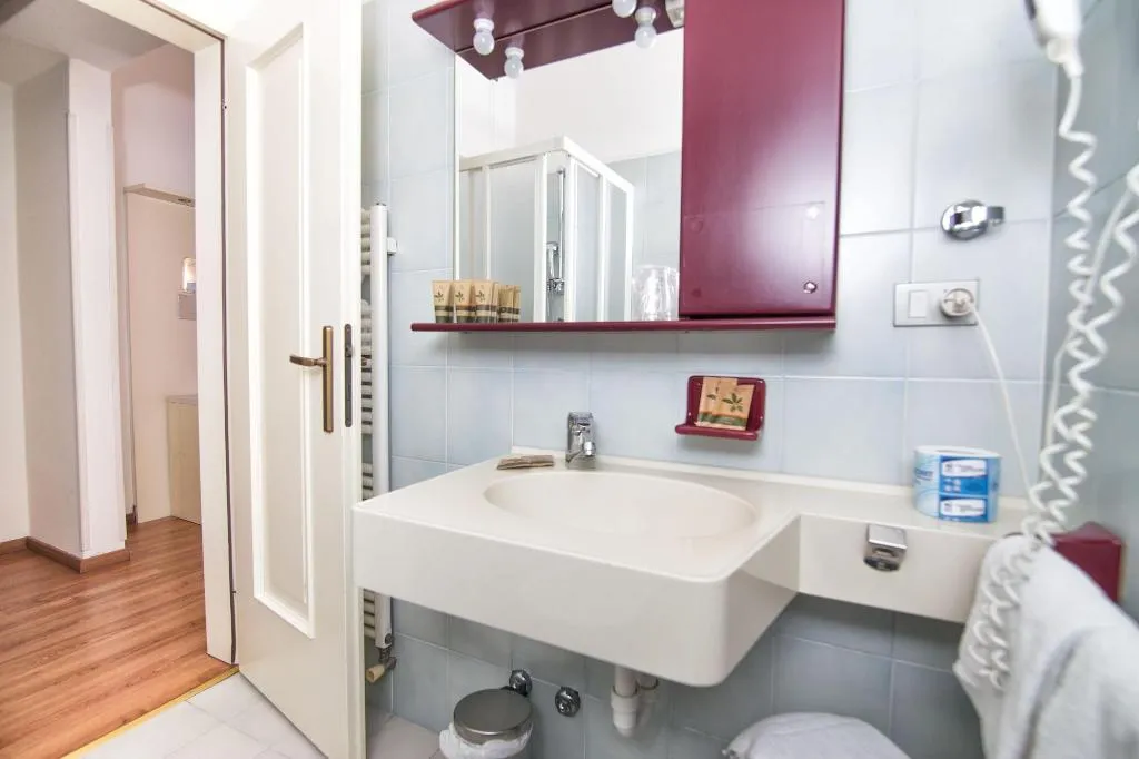 Room, MyLAGO Garda Active Hotel, Milan