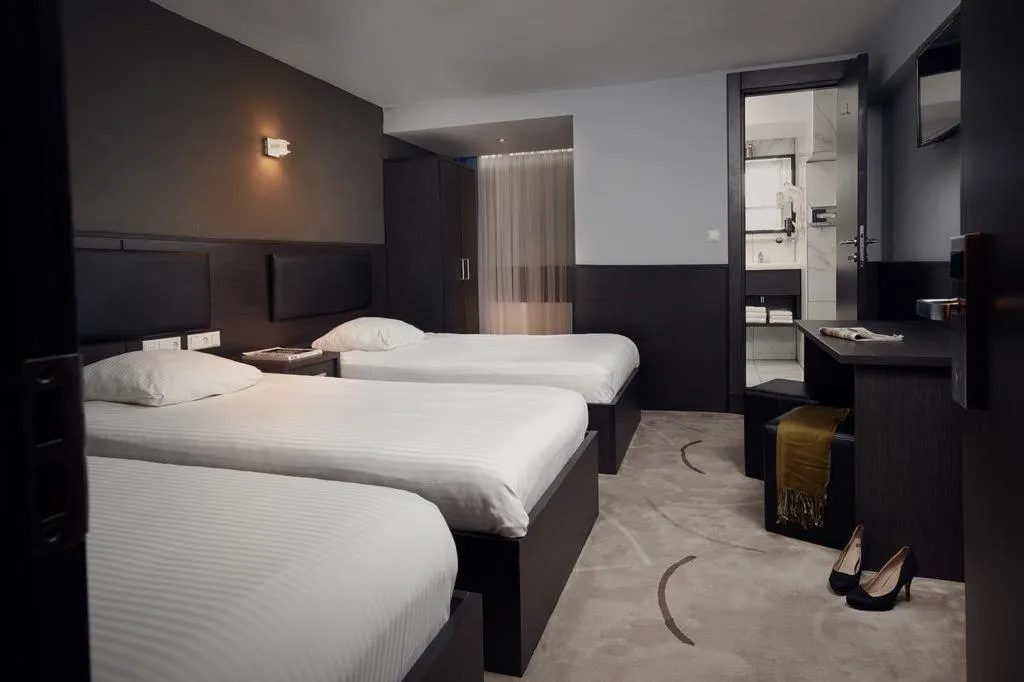 Room, Belfort, Amsterdam