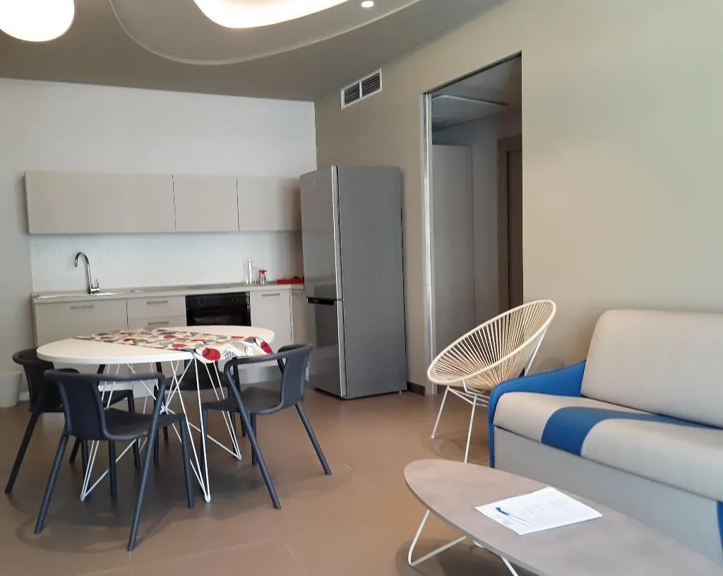 SUITE POOL VIEW Room, Ciclope Resort, Catania