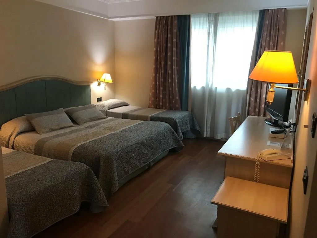 QUADRUPLE STANDARD Room, Green Park Hotel, Rome