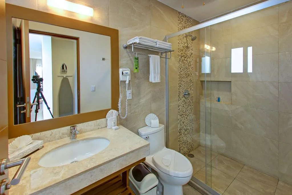 SUITE DELUXE WITH BALCONY Room, Grand Fifty Suites, Playa Del Carmen
