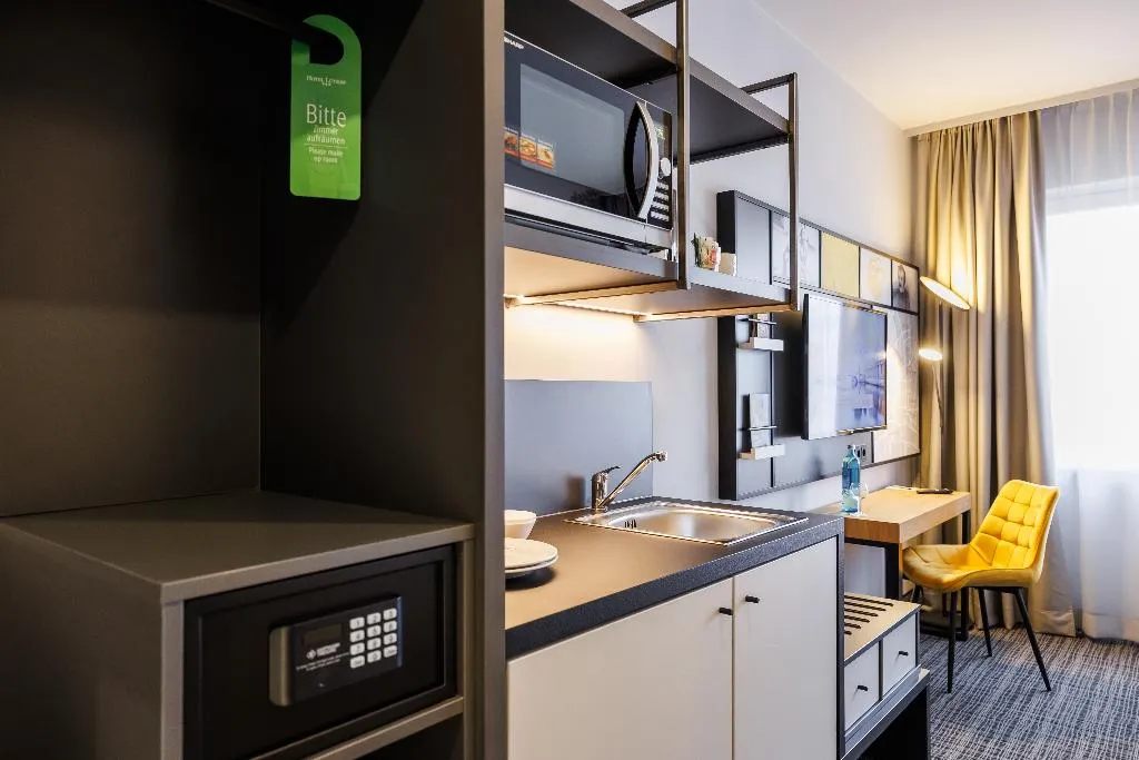TWIN WITH KITCHENETTE Room, Hotel Luetzow, Berlin