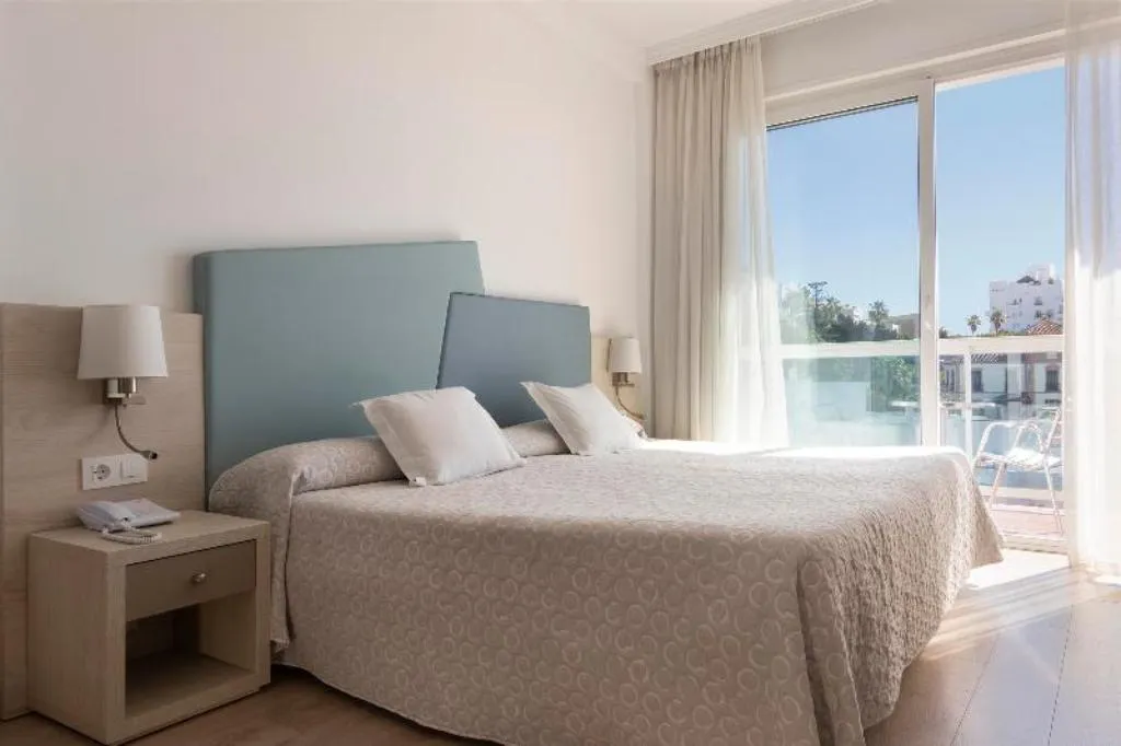 Double or Twin SIDE SEA VIEW WITH BALCONY Room, Hotel Palia Las Palomas, Costa Del Sol
