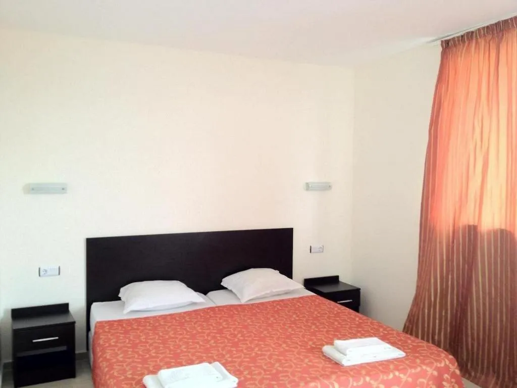 Room, Salt Lake, Bourgas