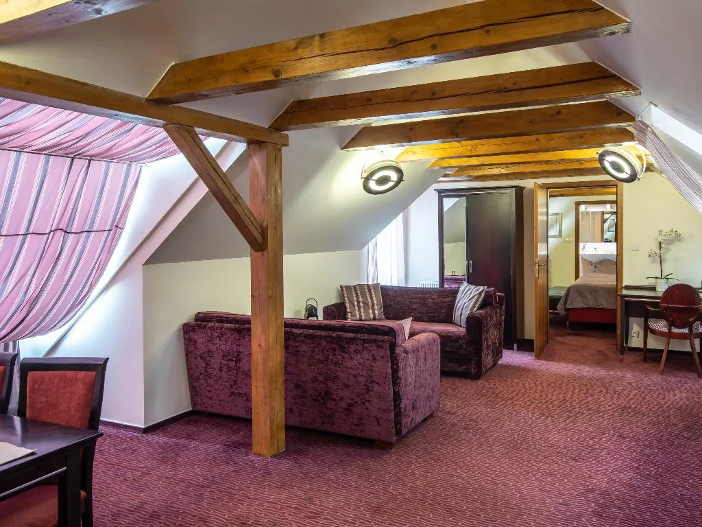 SUITE DELUXE Room, EA Hotel Embassy Prague, Prague
