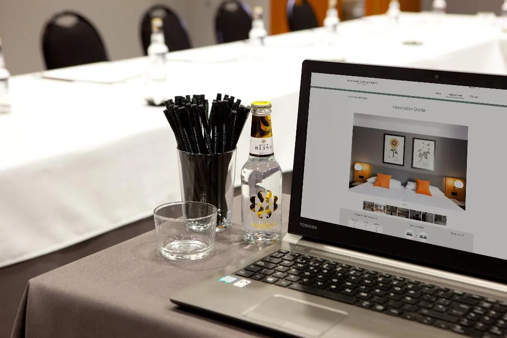 Conferences, Malcom and Barret, Valencia