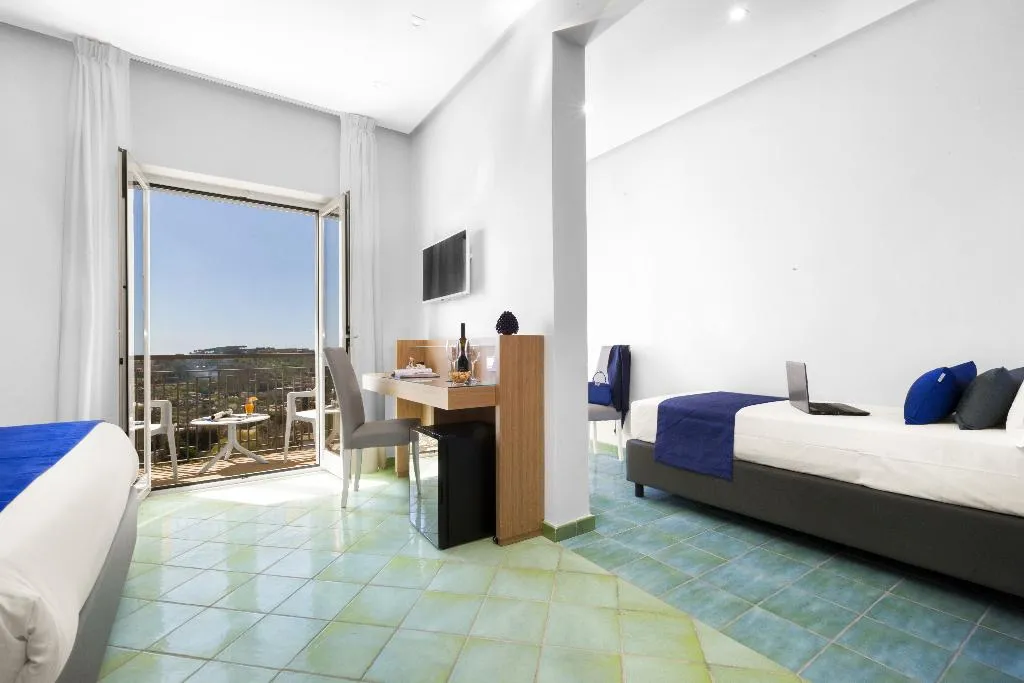 TRIPLE STANDARD Room, O Sole Mio, Naples