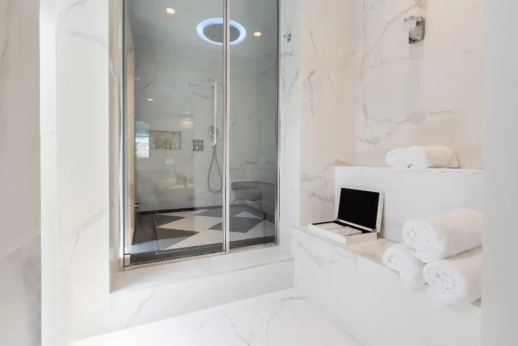 SUITE WITH PRIVATE POOL Room, Kivotos Mykonos, Mykonos