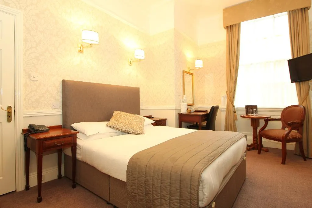 Room, Castle Hotel, Dublin