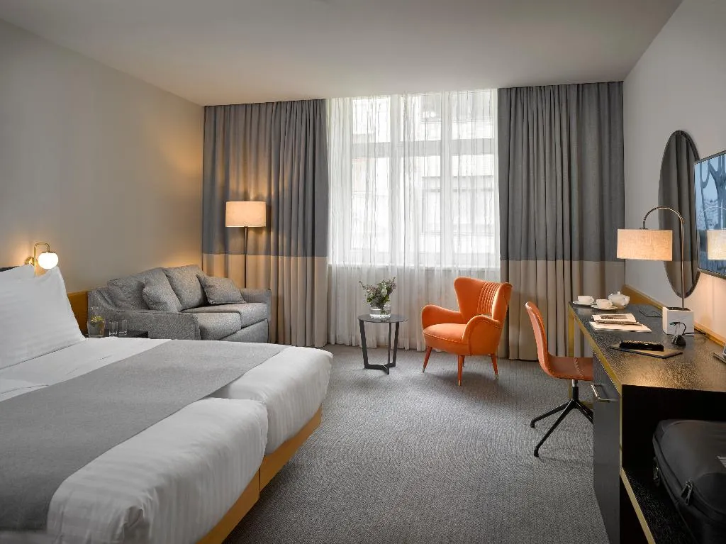 TRIPLE GUEST ROOM Room, K+K Hotel Fenix, Prague