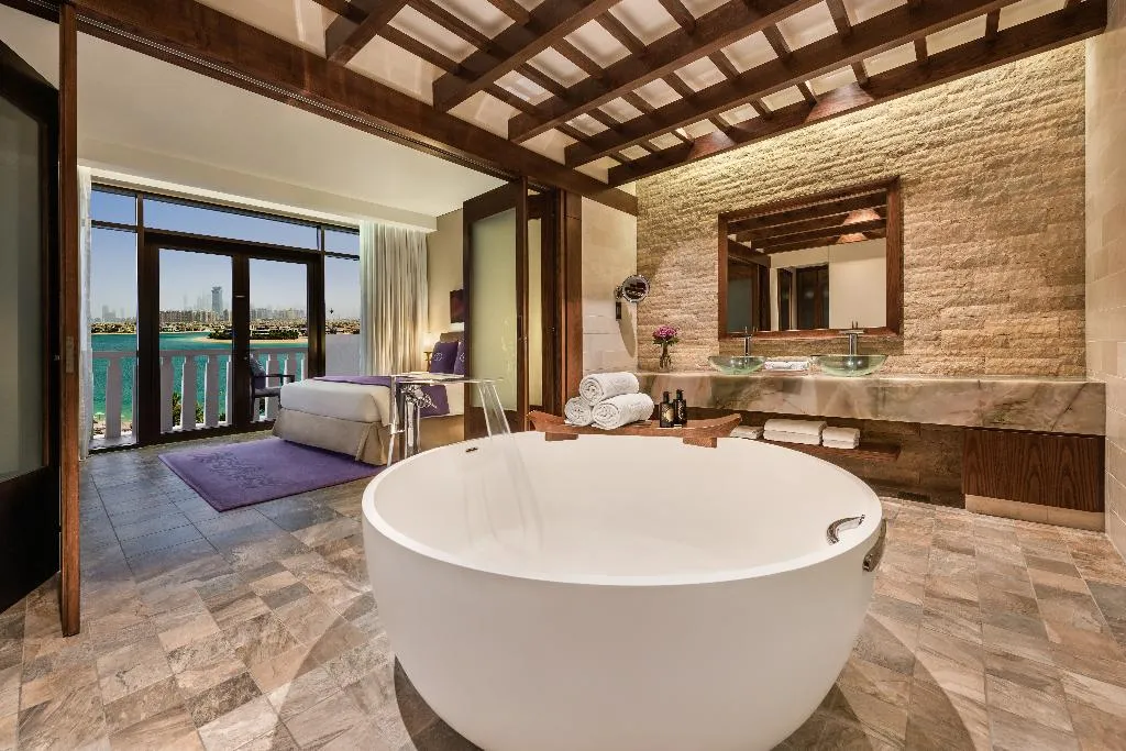 SUITE SUPERIOR KING BED Room, Sofitel Dubai The Palm, Dubai