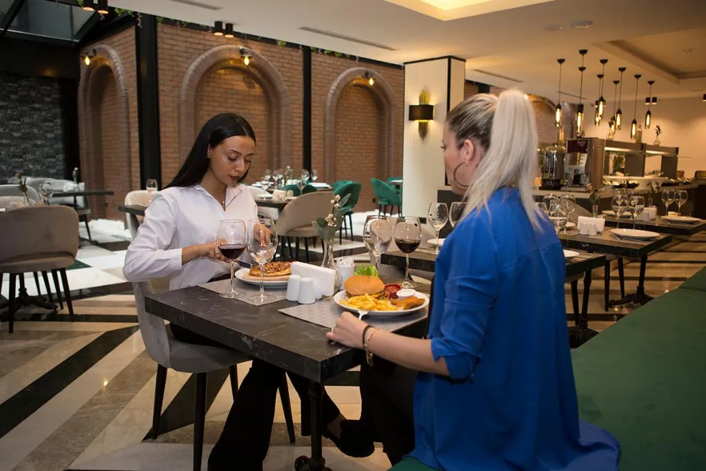 Restaurant, Emen'S Otel, Izmir