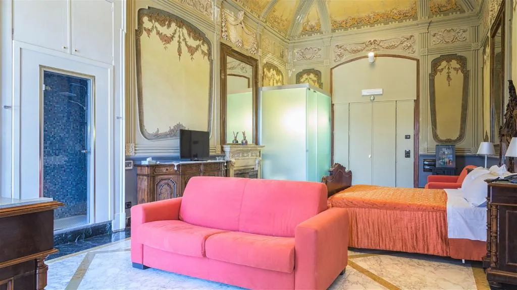 SUITE CAPACITY 2 Room, Villa Signorini Hotel, Naples