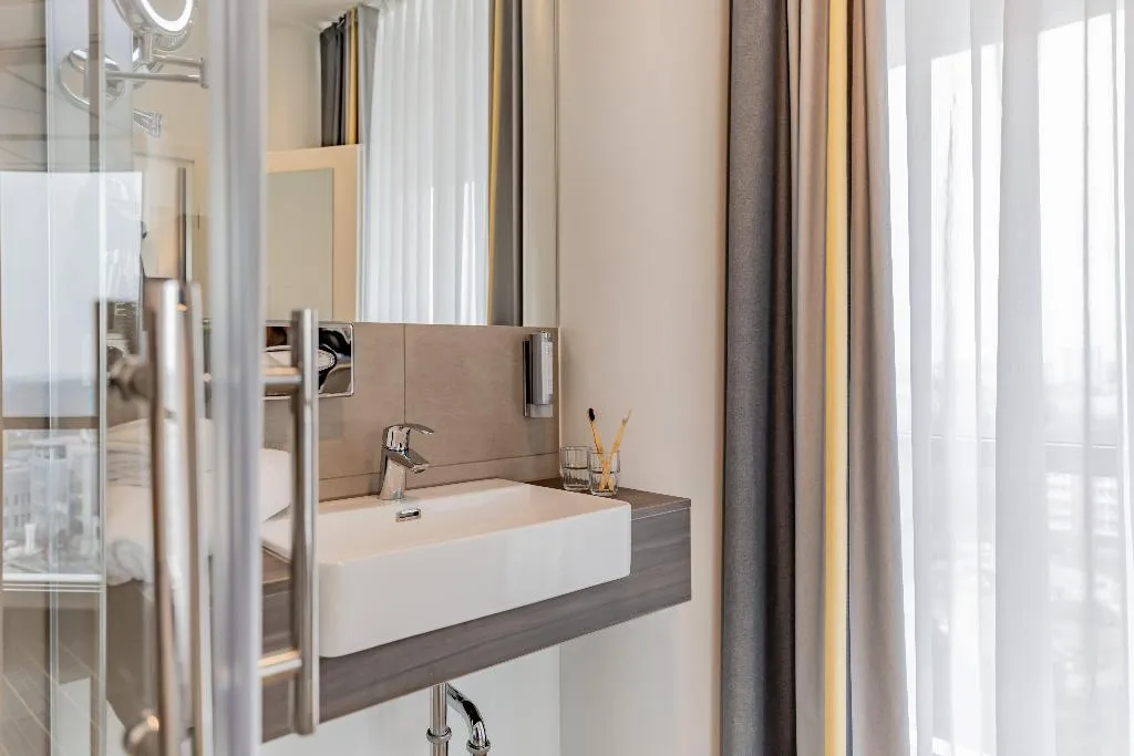 SINGLE STANDARD Room, Garner Hotel Berlin - Spandau, Berlin